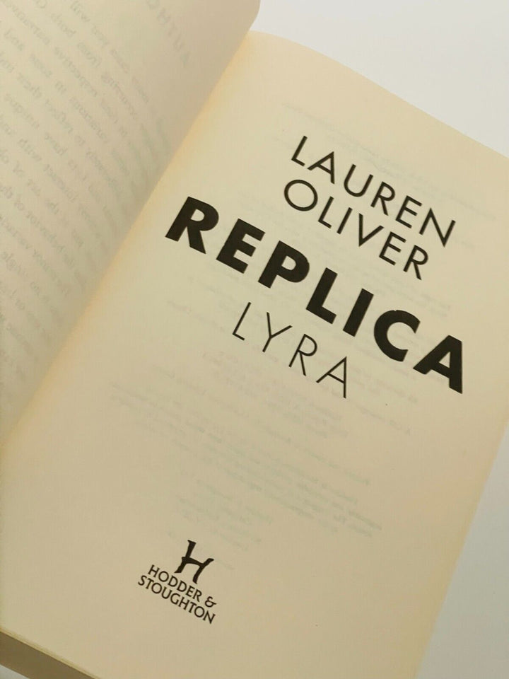 Replica: Gemma /Lyra Vol 1