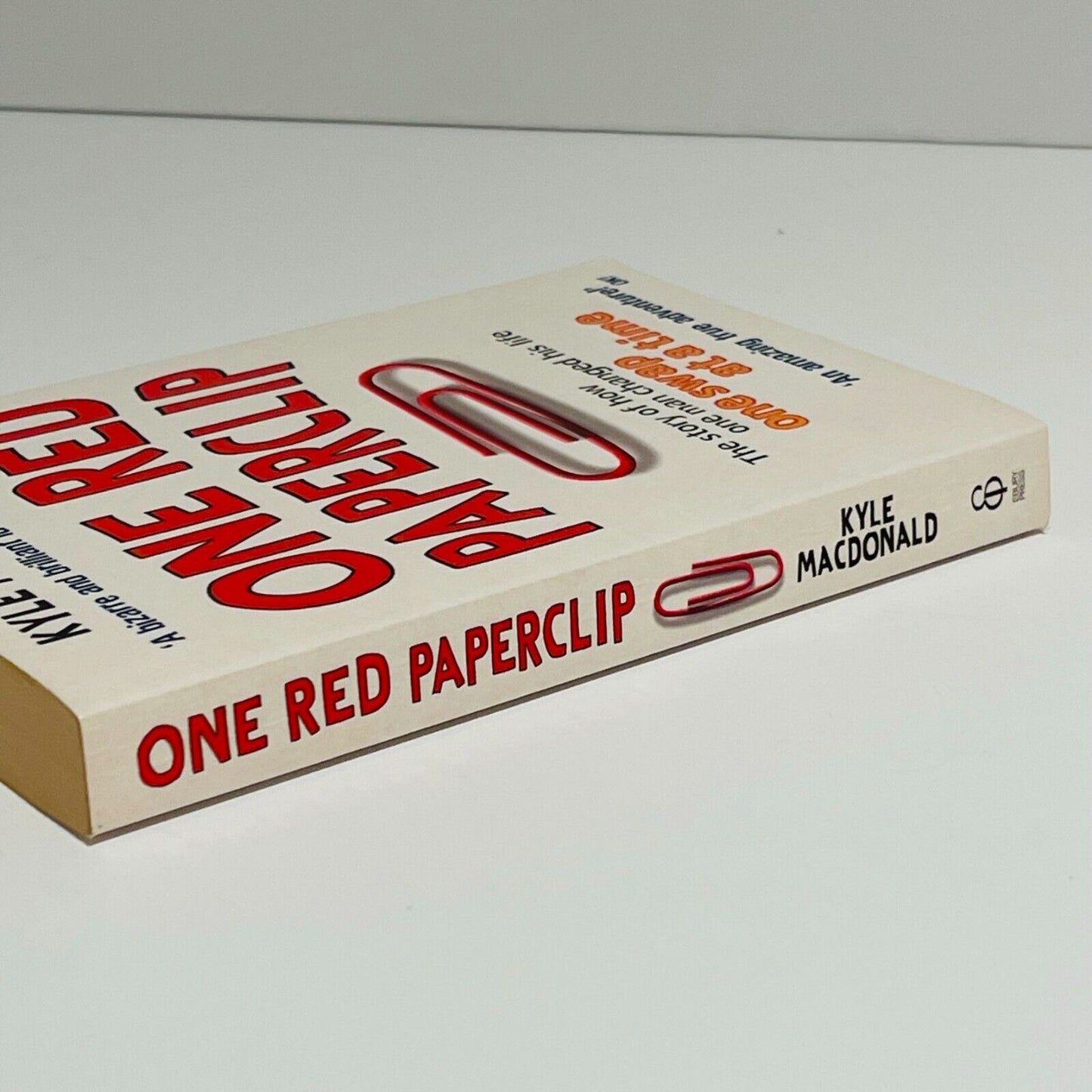 One Red Paperclip - Miss Holley Emma's Bookroom