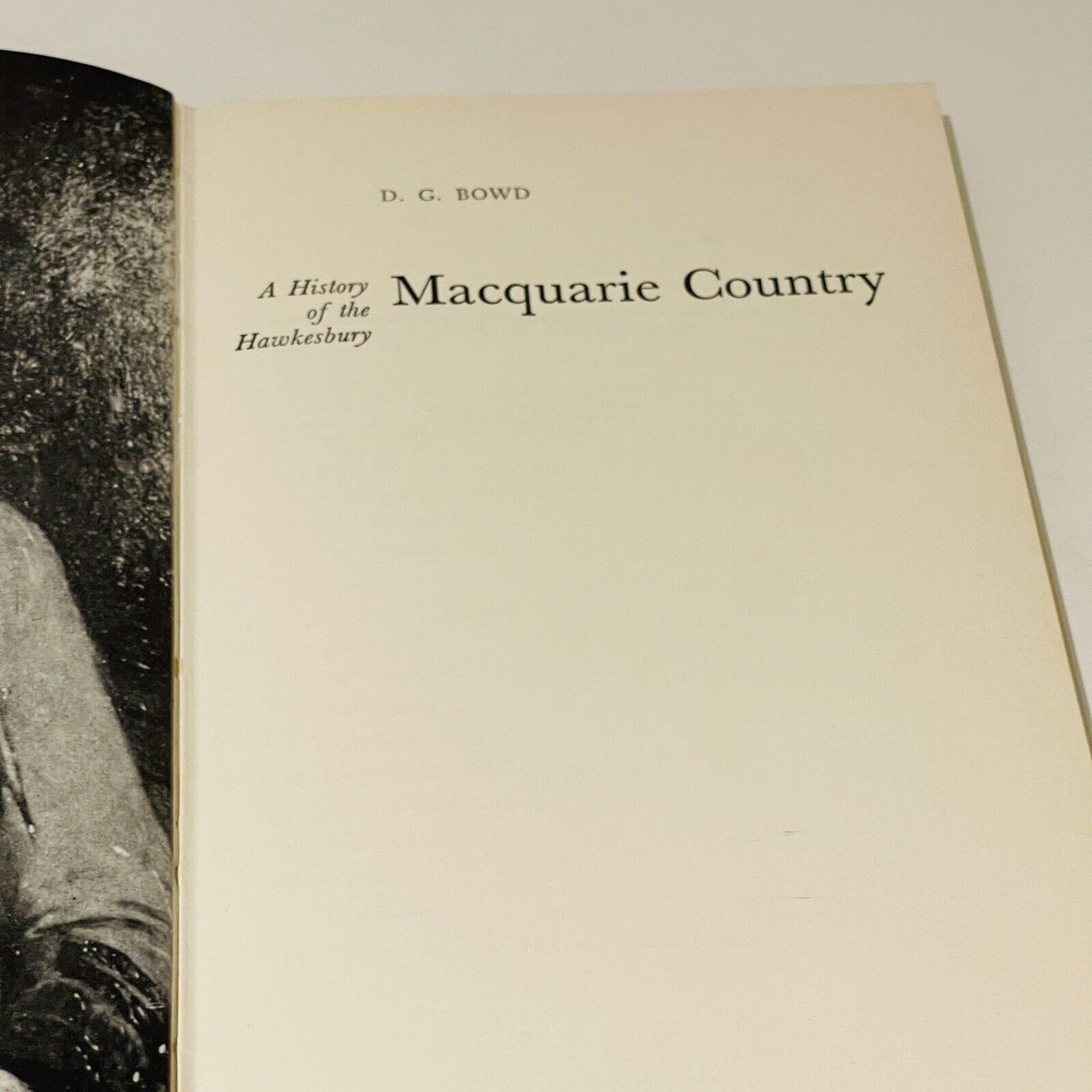 Macquarie Country: A History of the Hawkesbury