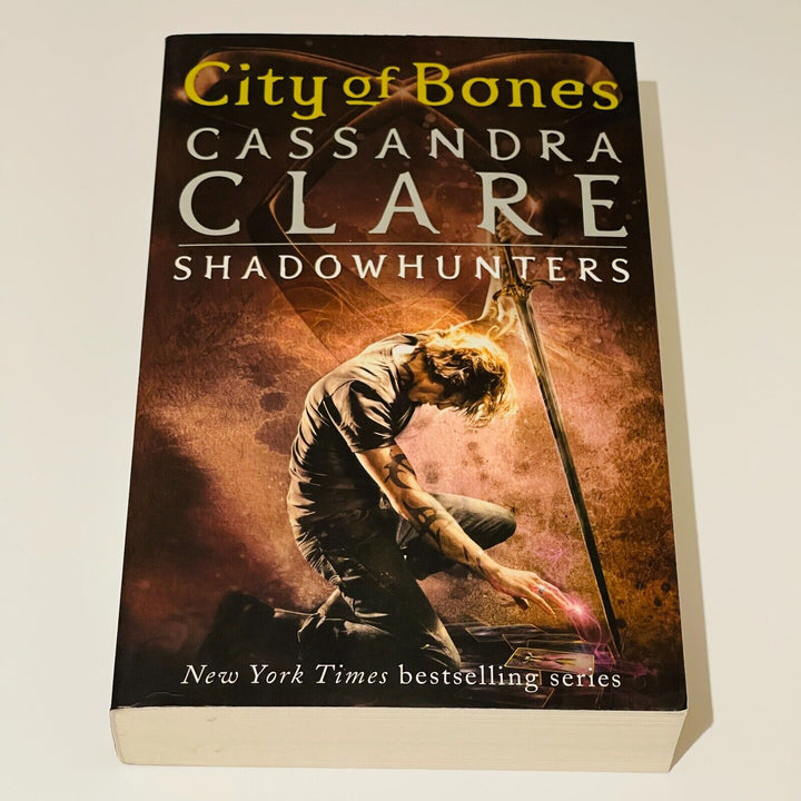 City of Bones Shadow Hunters Book 1 • Cassandra Clare