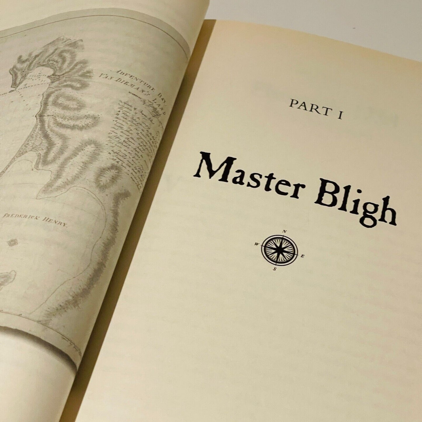 Bligh: Master Mariner • Rob Mundle