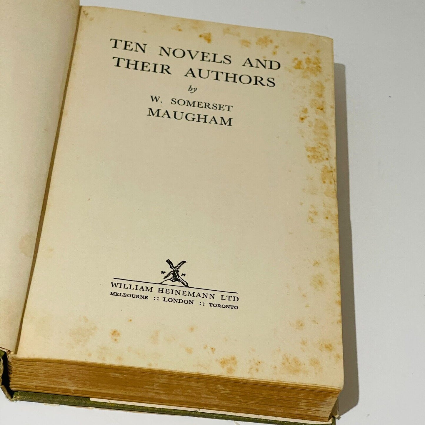 10 Novels and Their Authors • W. Somerset Maugham